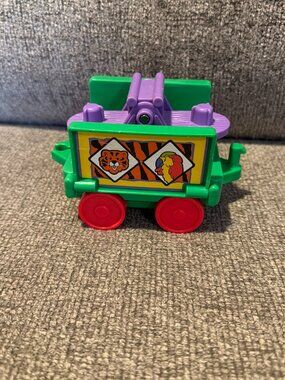 Fisher Price Little People TRAIN Seesaw Zoo Circus Safari Replacement giraffe